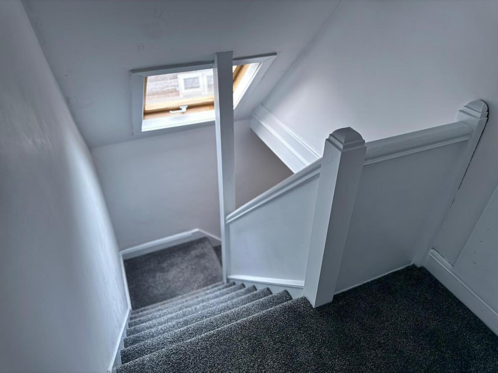 Shm Stays Solihull Hs2 Nec Airport Nr M6 M40 M42 Great For Long & Short Stays 15 Min Walk To Train Station 5 Min Drive To Town Centre Outside Bus Stops & Supermarket Free Parking Εξωτερικό φωτογραφία